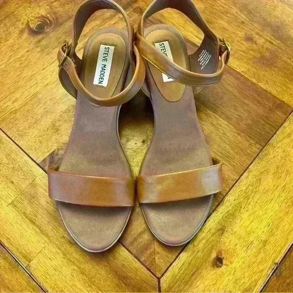 Steve Madden Women Block Heel Ankle Strap Sandals Size  9.5 - Picture 1 of 5